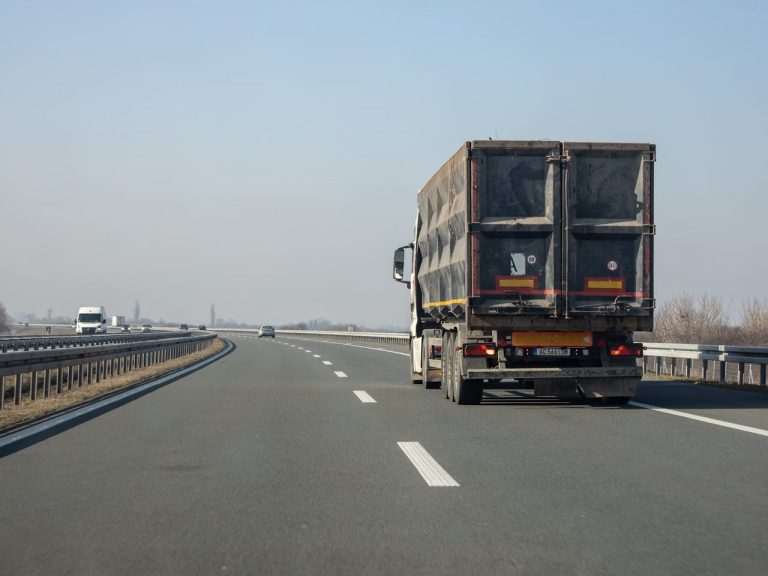 La revolución digital en el transporte mexicano: Cómo optimizar costos y seguridad en carretera
