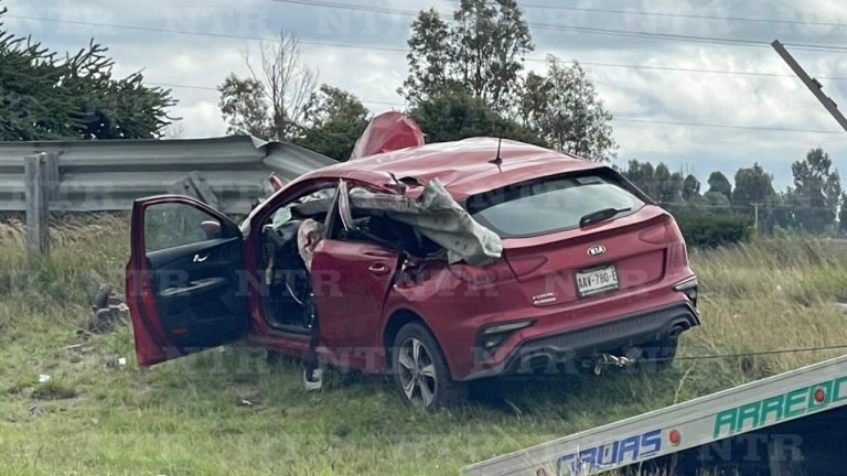 Sobrevive de milagro tras aparatoso accidente en federal 45