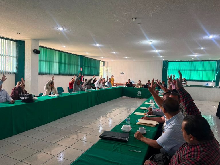 Realiza Cobaez reunión de directoras y directores