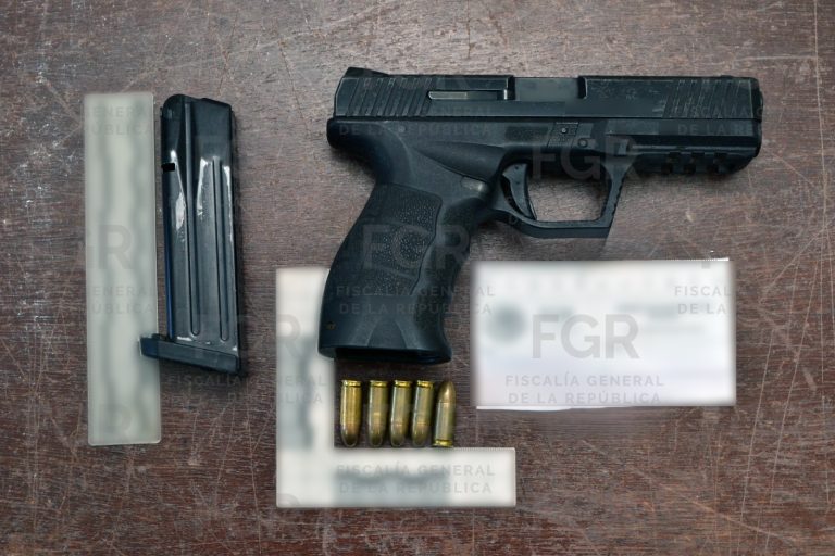 Sentencian a seis personas por portación de armas