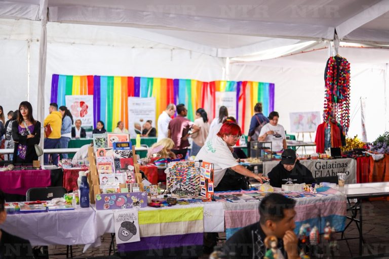 Inauguran Feria Social y de Sabores LGBTTTIQ+ en Plaza de Armas