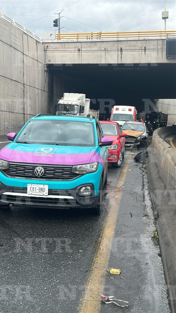 Se registra choque múltiple en bulevar Bicentenario