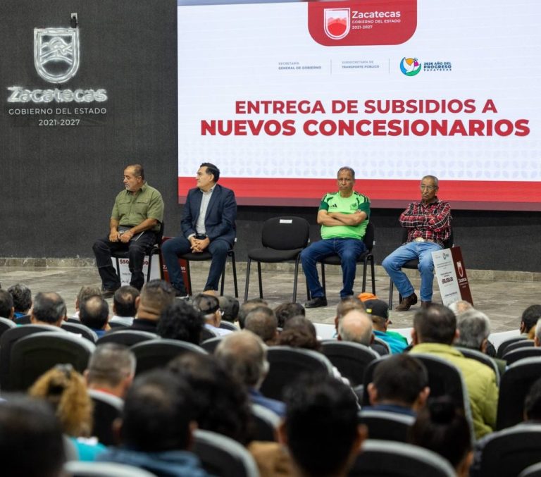 Entregan 56 subsidios a nuevos concesionarios del transporte público