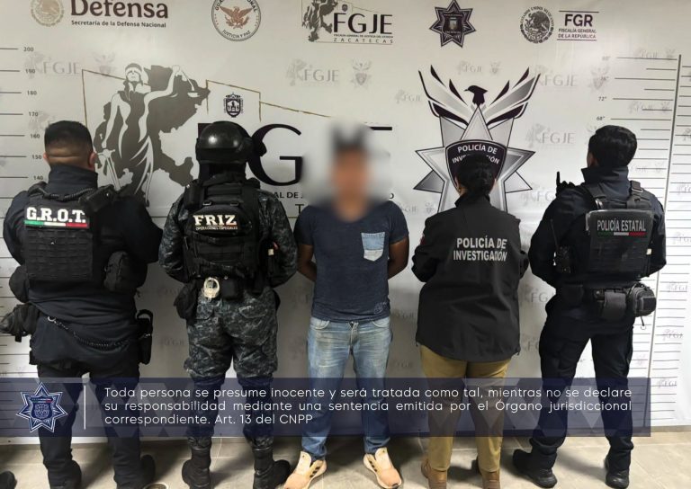 Detienen a hombre por posesión de droga