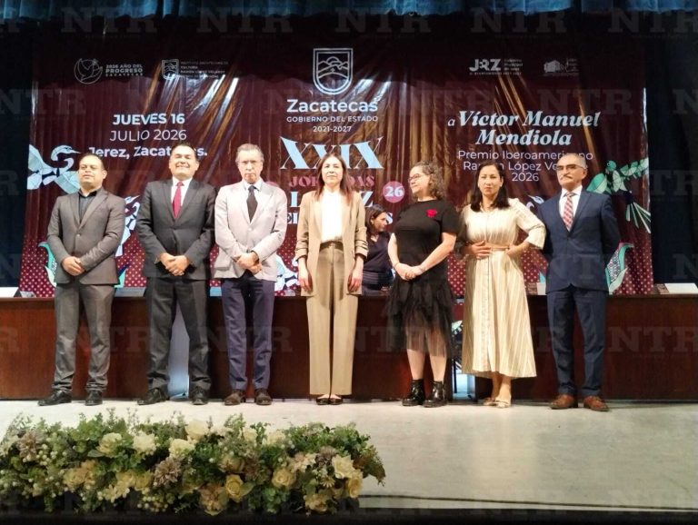 Entregan Premio Iberoamericano Ramón López Velarde