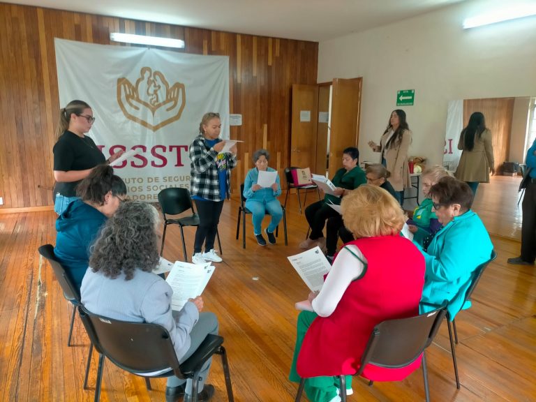 Buscan fomentar la lectura en pacientes del ISSSTE