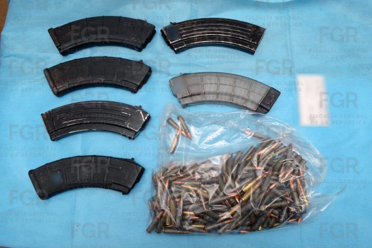 Lo vinculan por posesión de armas tras detención en Fresnillo
