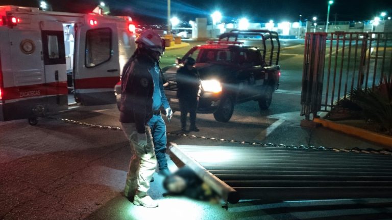 Muere guardia de seguridad aplastado por un portón