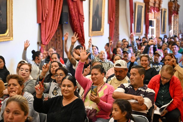 Impulsan escrituración de las viviendas