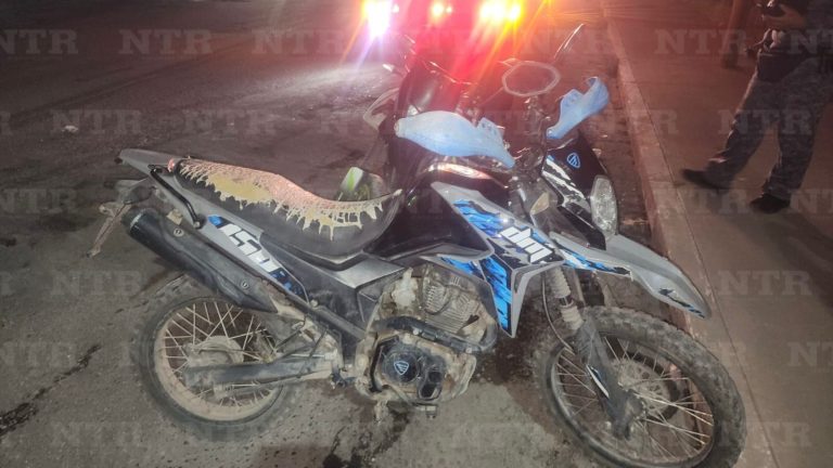 Chocan y se lesionan dos motociclistas en la Plan de Ayala