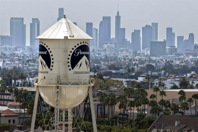 Saldría Paramount de California si fiscal no aprueba acuerdo