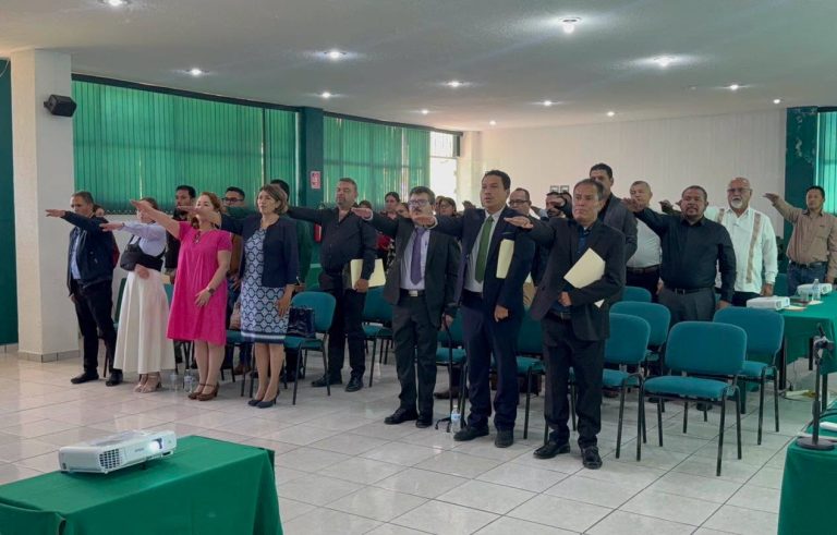 Cobaez asigna cargos de función directiva y subdirectiva