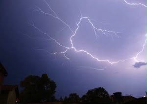 Poniente de Fresnillo se queda sin agua por tormenta eléctrica