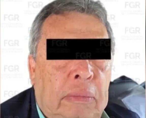 Detienen a ex gobernador Ángel Aguirre por caso Ayotzinapa