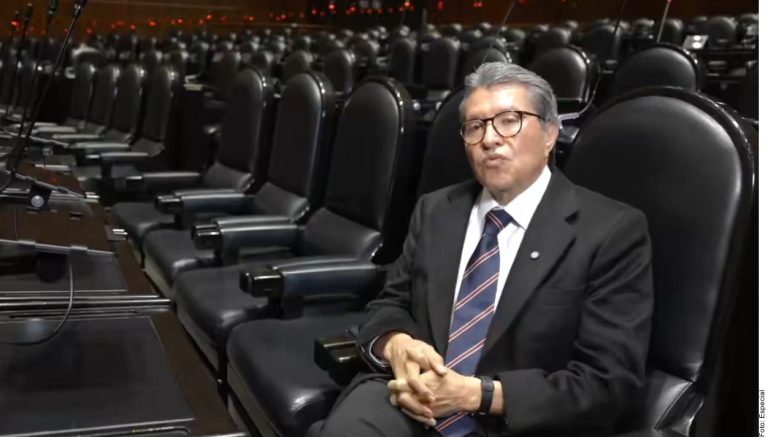 Pide Monreal a Rocha reconsiderar regreso y pedir licencia