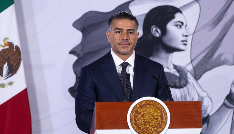 Viaja Harfuch a Argentina a cumbre de la DEA