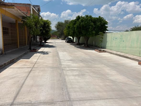Rehabilitan dos calles y un puente en Tabasco