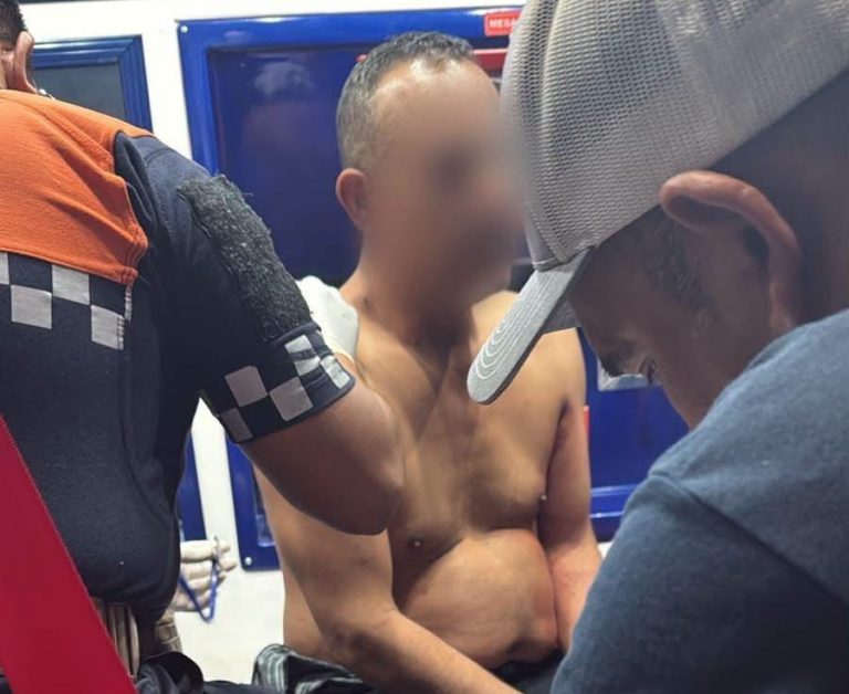 Detienen a hombre agresivo en Río Grande