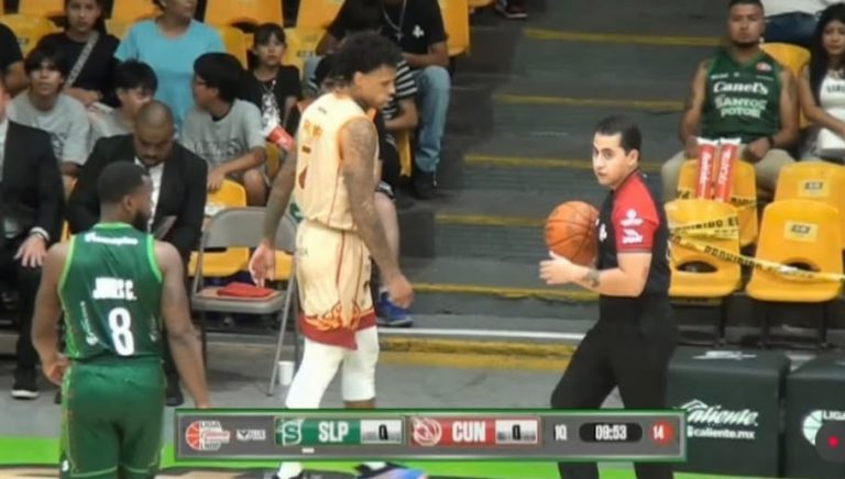Roberto Reyes debuta como árbitro en la LNBP