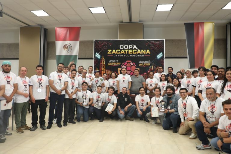 Destina Cozcyt 1.6 millones de pesos para apoyar el Talento Humano