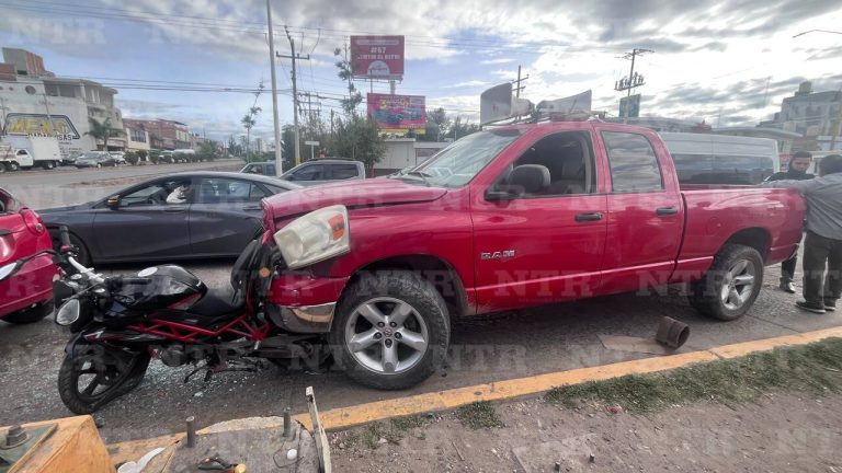 Choque en la Enrique Estrada deja dos lesionados