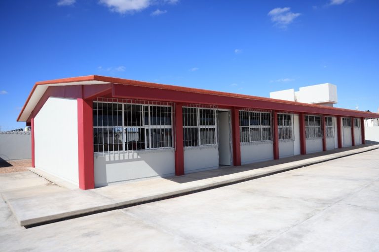Mejoran más de 1 mil planteles educativos