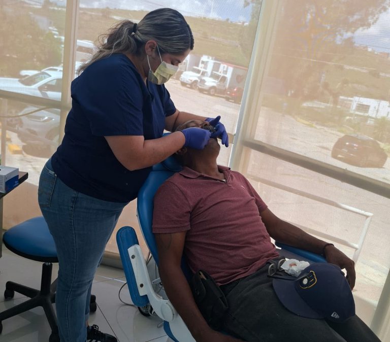 Programa de prótesis dentales beneficiará a 200 pacientes