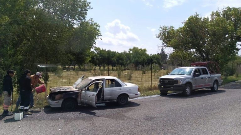 Se incendia vehículo en Río Grande; no hay lesionados