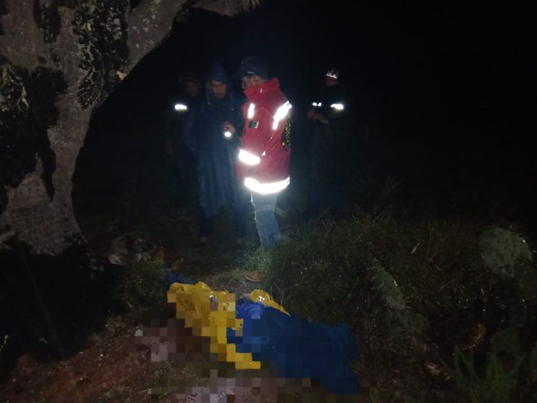 Pierde la vida tras ser alcanzado por un relámpago