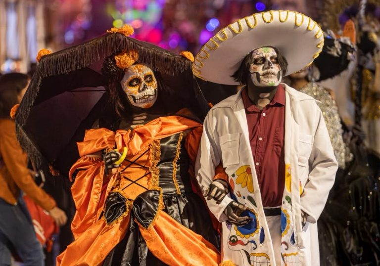 Convocan a participar en Gran Desfile del Día de Muertos 2026