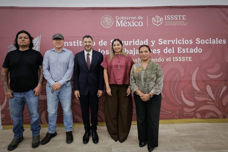 Se reúnen Martí Batres y sección 34 del SNTE-CNTE