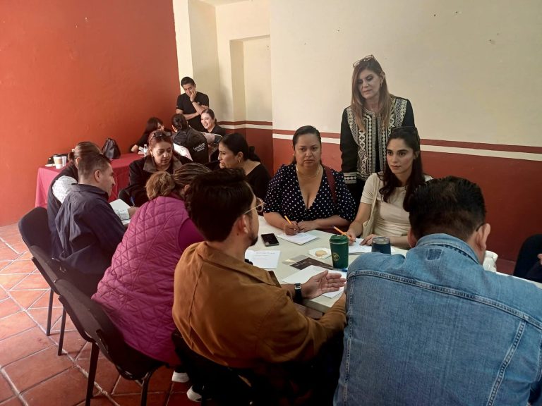Imparten curso de turismo comunitario