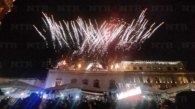 Celebran zacatecanos 216 aniversario del Grito de Independencia