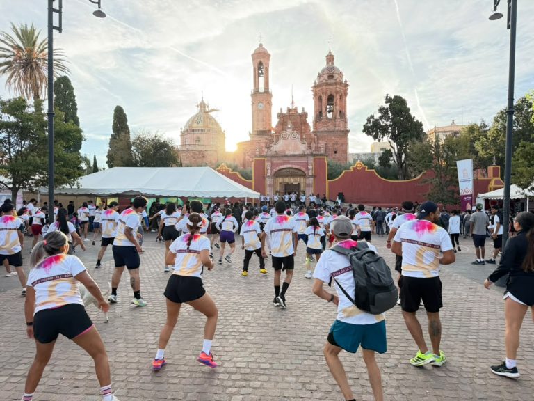 Corre más de un millar de personas por la salud mental en Guadalupe