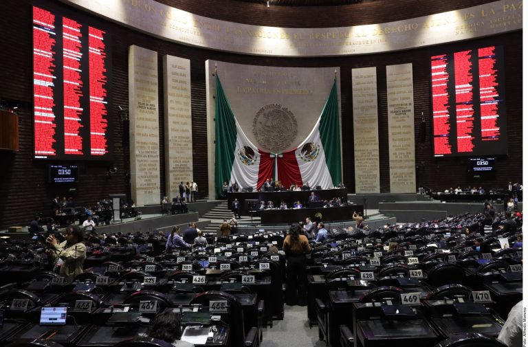 Entre reproches inicia Glosa del Segundo Informe