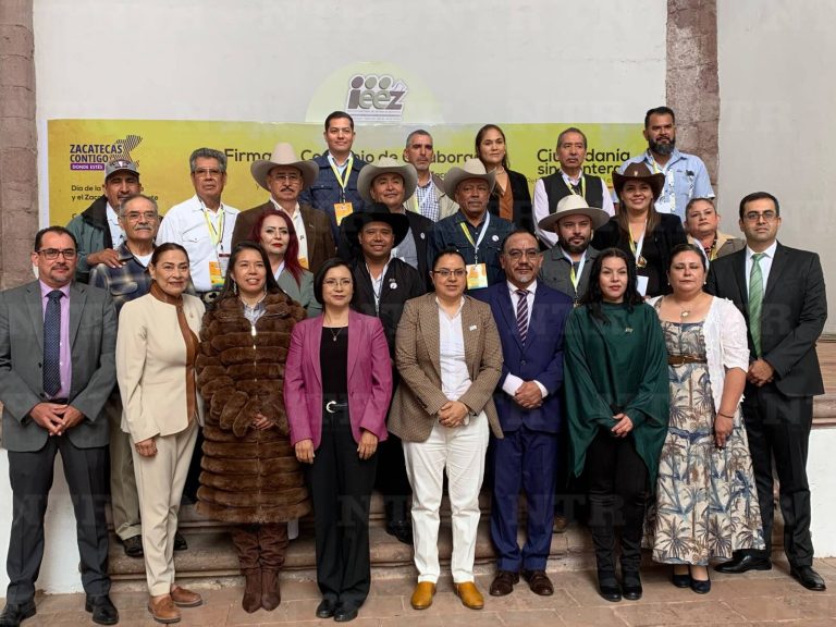 Firma IEEZ convenio con clubes migrantes