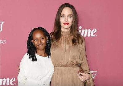 Hija de Angelina Jolie y Brad Pitt elimina apellido paterno