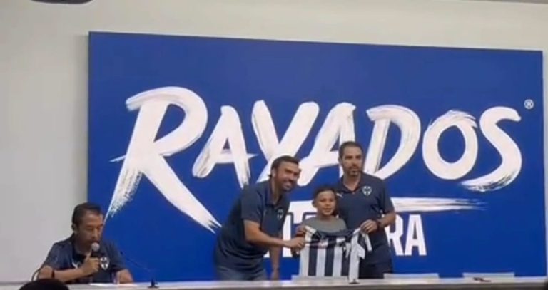Iker Luna continúa su formación en Rayados