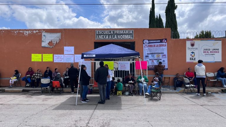 Liberan escuela primaria; SEZ atenderá sus demandas