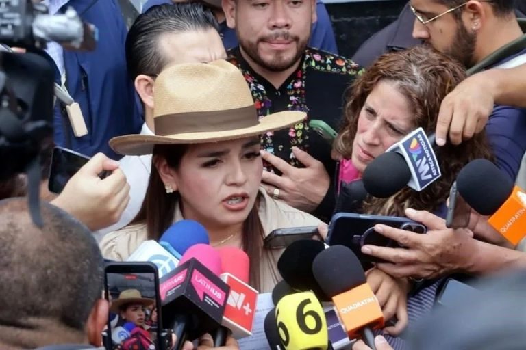 Pide Grecia Quiroz a FGR atraer caso Manzo