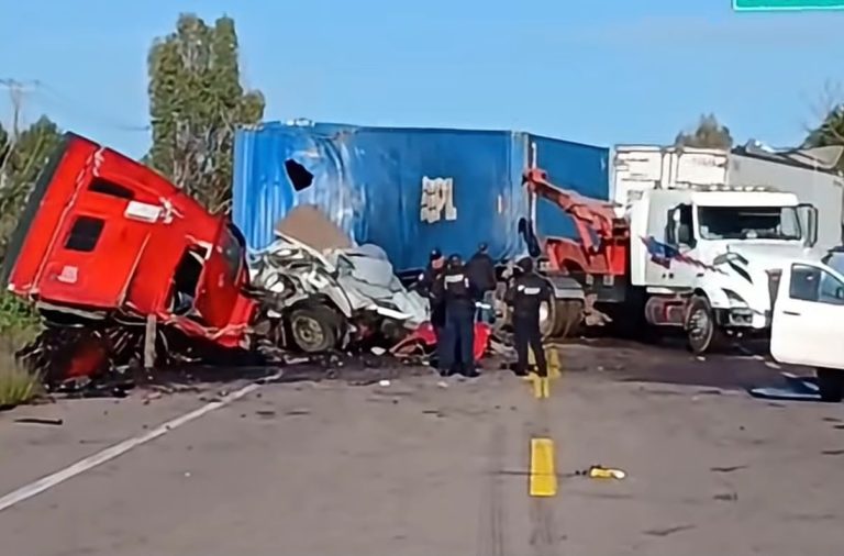 Fatal accidente en Sombrerete deja tres muertos