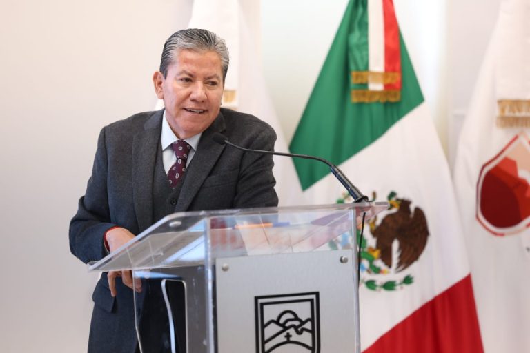 Renuncian secretarias de Administración y Desarrollo Social; buscan diputaciones