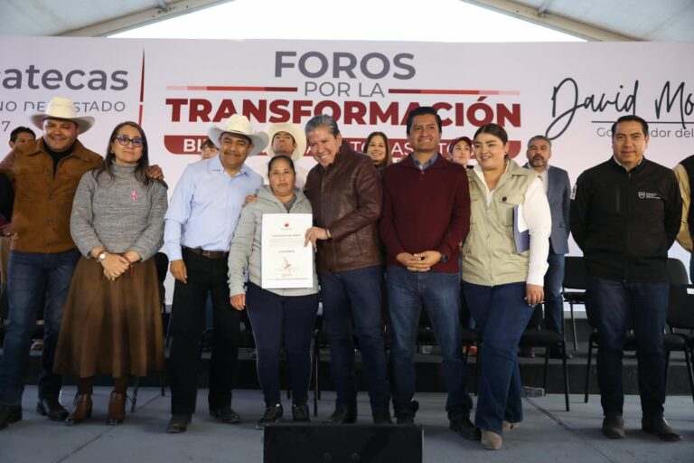 Llevan el noveno Foro por la Transformación a Pinos