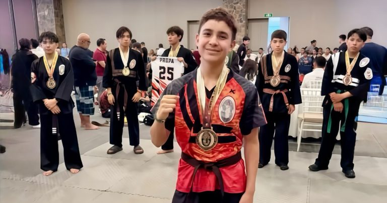 Logra dos medallas de oro en Lima Lama, estudiante del Cobaez