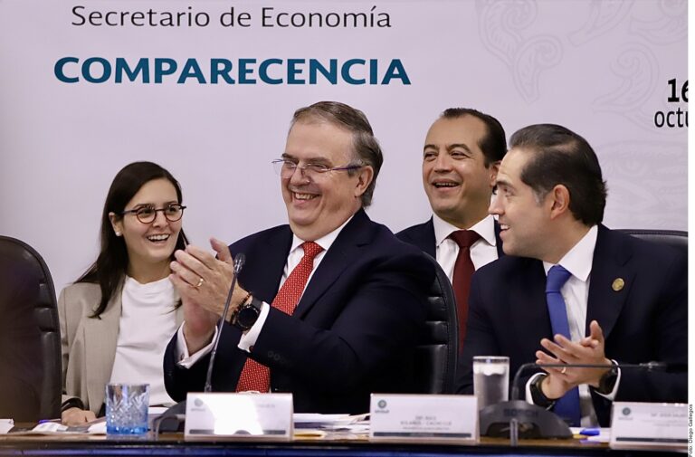 Niega Ebrard que T-MEC exija sancionar memes