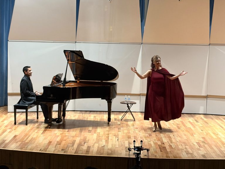 Fusionan la canción italiana y el repertorio mexicano