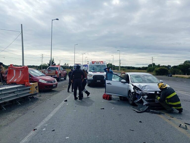 Choque deja cuatro lesionados y daños materiales