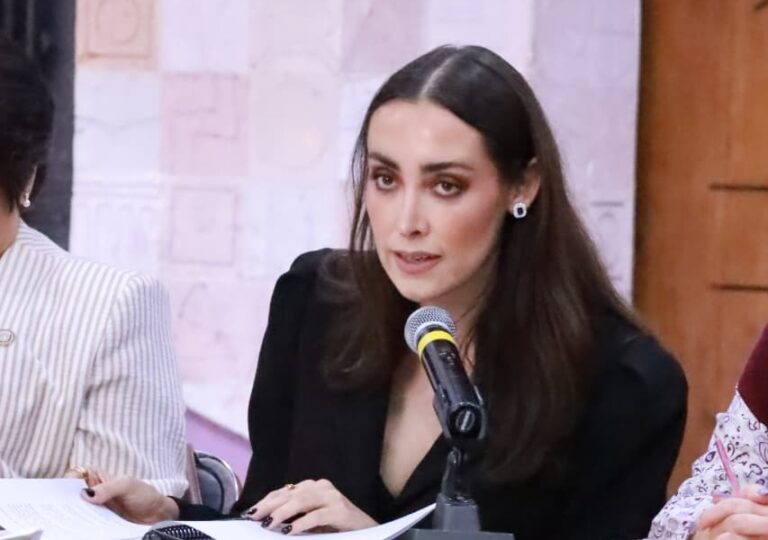 Condenan subsidios a funcionarios; Seduvot los justifica