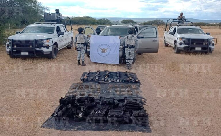 Decomisan casi 3 mil cartuchos y más equipo táctico en Tlaltenango y Villanueva