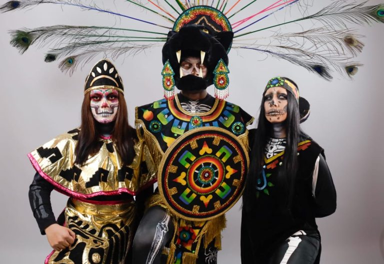 Difunden Día de Muertos a través del folclor